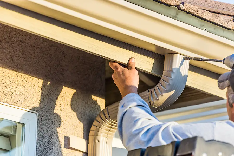 River Cities Seamless Gutters - gutter installation services - Granite City, IL Metro East