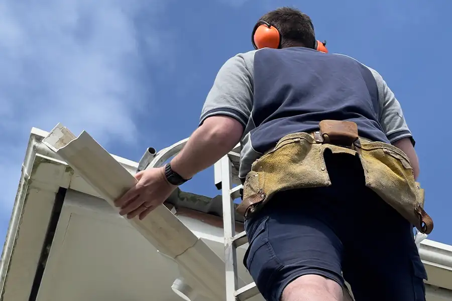 River Cities Seamless Gutters - gutter repair & replacement services - Granite City, IL Metro East