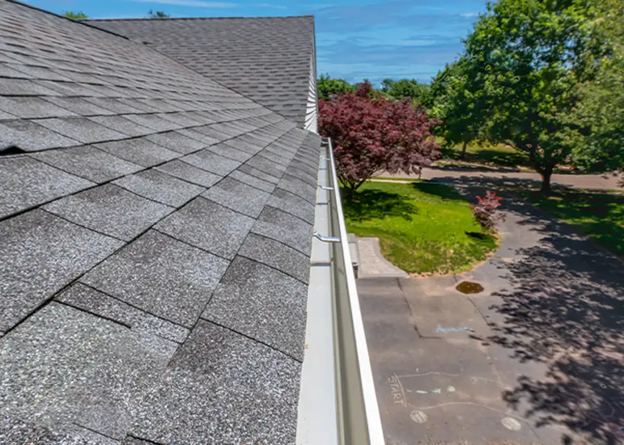 River Cities Seamless Gutters - clean gutters, repair replacement - Granite City, IL Metro East